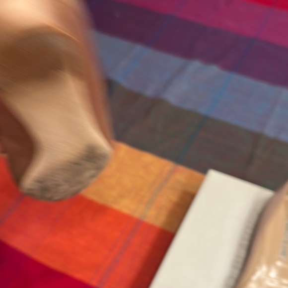 Manolo Blahnik Women's Nude satin hangisi flat size 41.5 - Picture 5 of 11